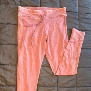 Drawstring Distressed Blush leggings from Pink!